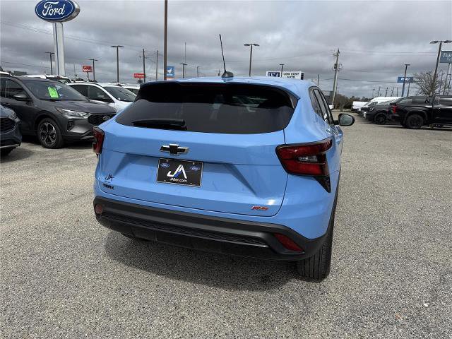 Used 2024 Chevrolet Trax RS w/ Driver Confidence Package image 6
