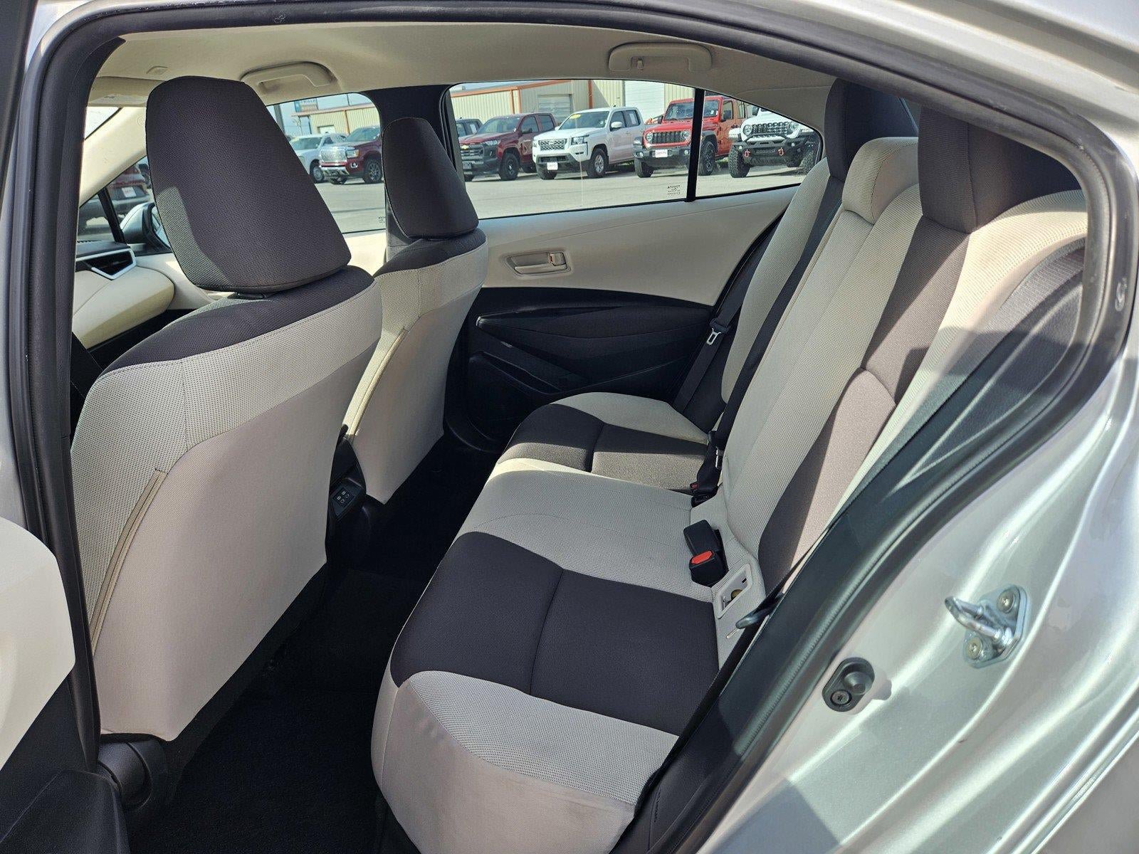 Used 2025 Toyota Corolla LE FWD image 10