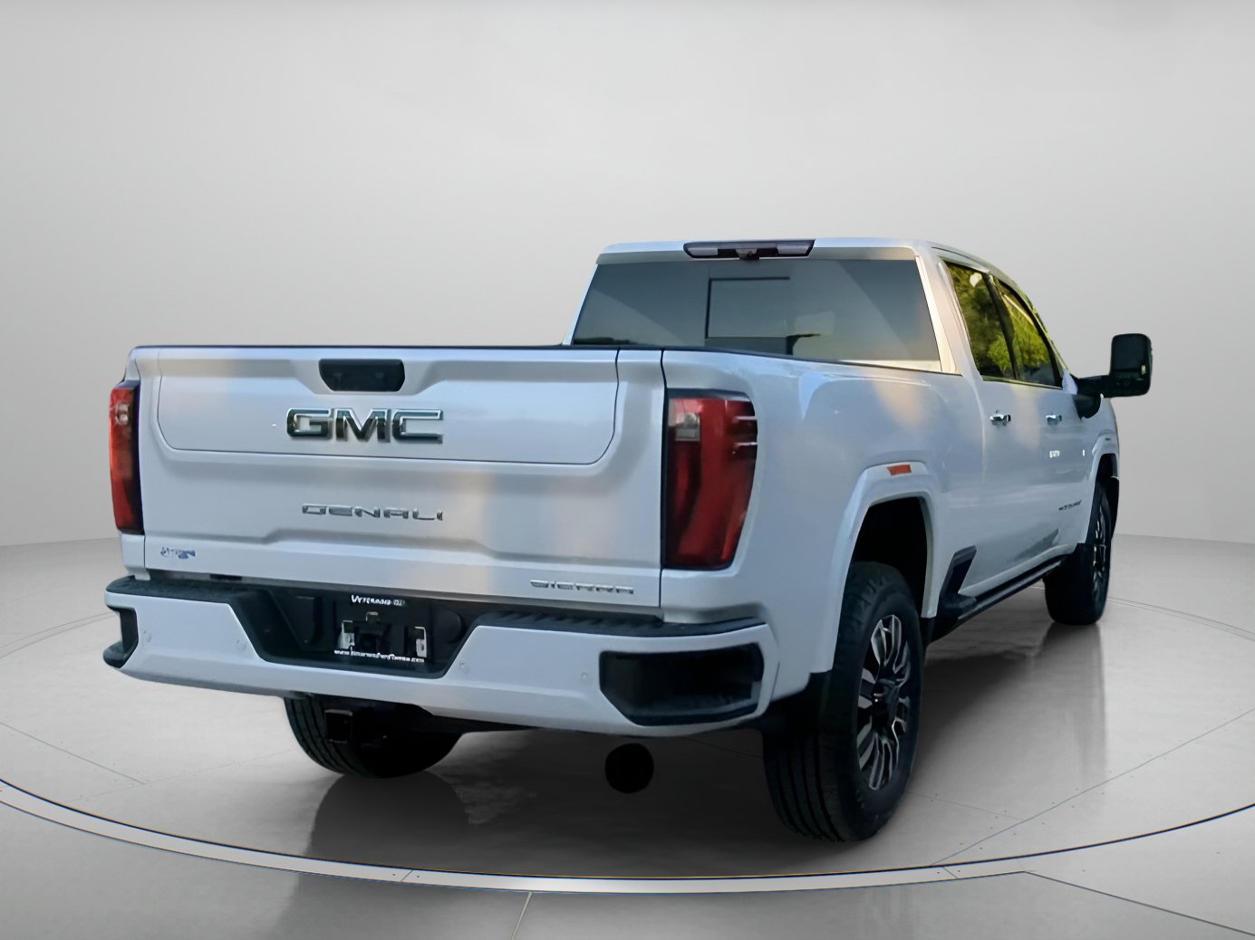 Used 2024 GMC Sierra 2500 Denali Ultimate AWD/4WD image 26