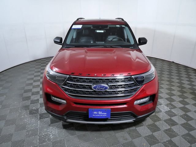Certified 2023 Ford Explorer XLT w/ Equipment Group 202A AWD/4WD image 3