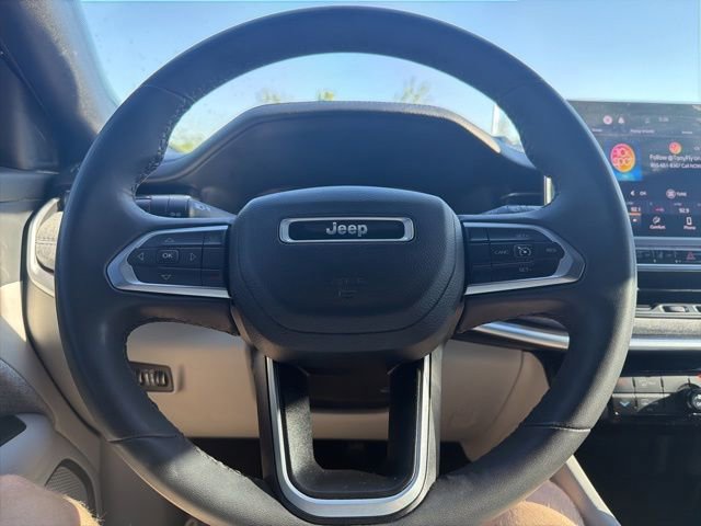 Used 2023 Jeep Compass Latitude AWD/4WD image 36