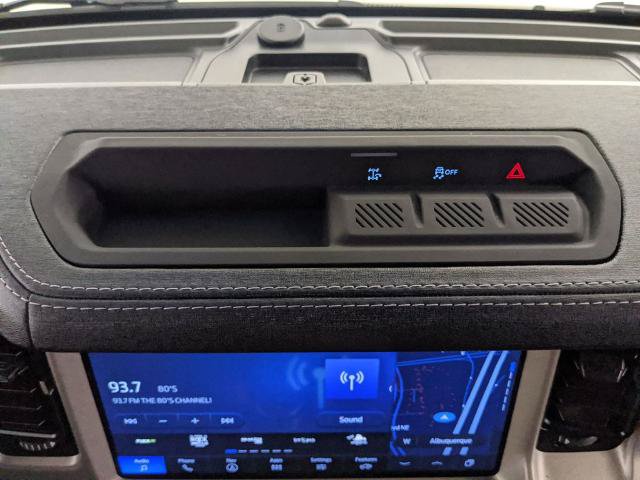 Certified 2025 Ford Bronco Outer Banks AWD/4WD image 9