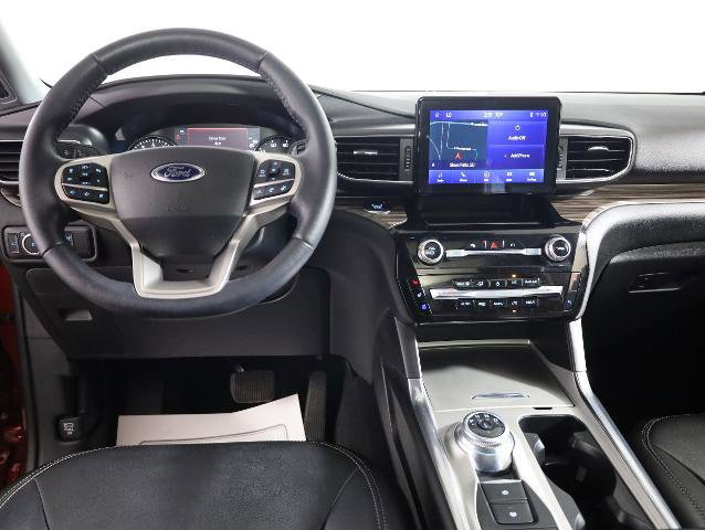 Certified 2022 Ford Explorer Limited w/ Equipment Group 301A AWD/4WD image 12