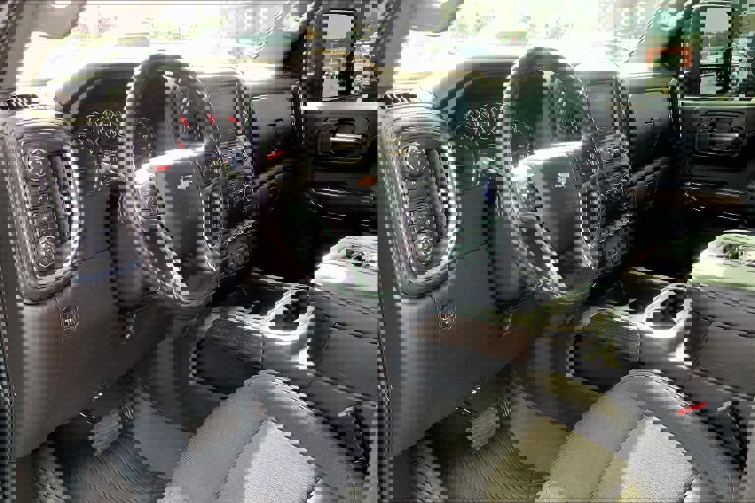 Used 2021 Chevrolet Silverado 2500 LT w/ All Star Edition image 15