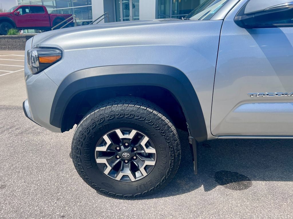 Used 2023 Toyota Tacoma TRD Off-Road AWD/4WD image 31