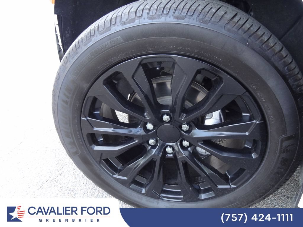 Used 2022 GMC Yukon XL Denali AWD/4WD image 41