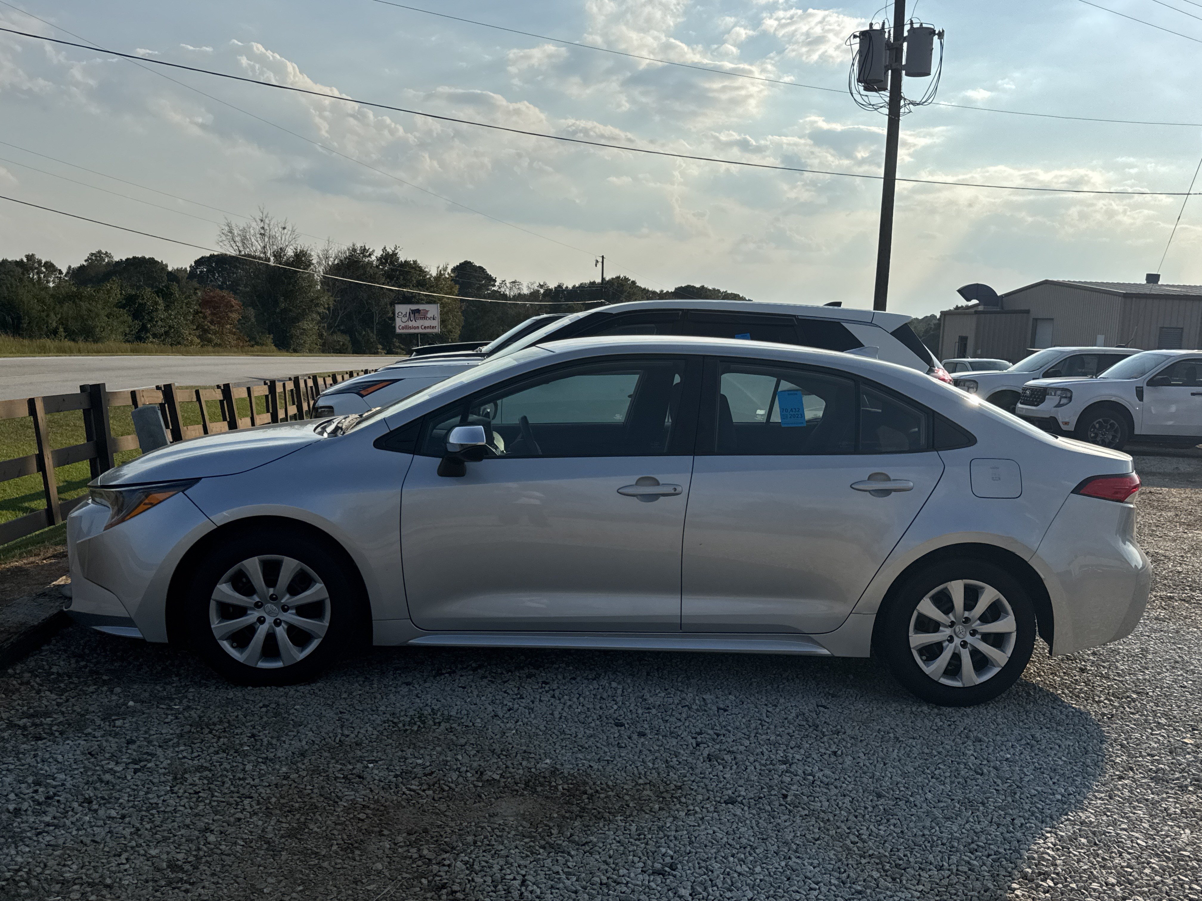Used 2023 Toyota Corolla LE FWD image 6