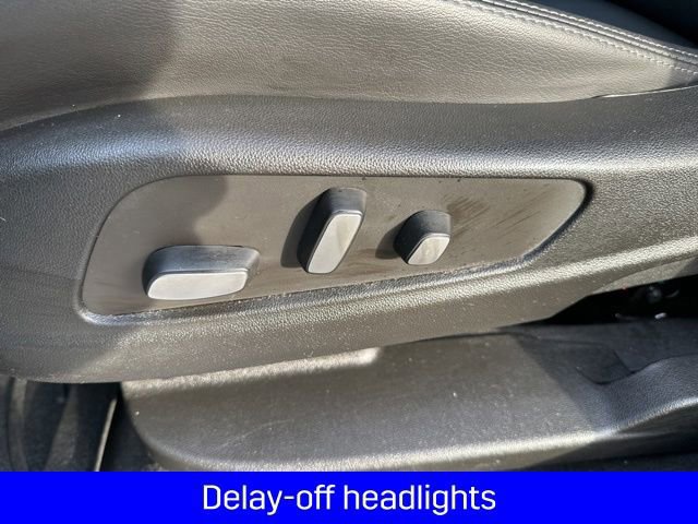 Used 2022 Cadillac XT5 Premium Luxury image 18