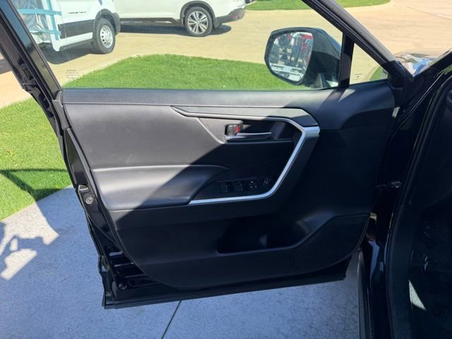 Used 2024 Toyota RAV4 XLE image 7