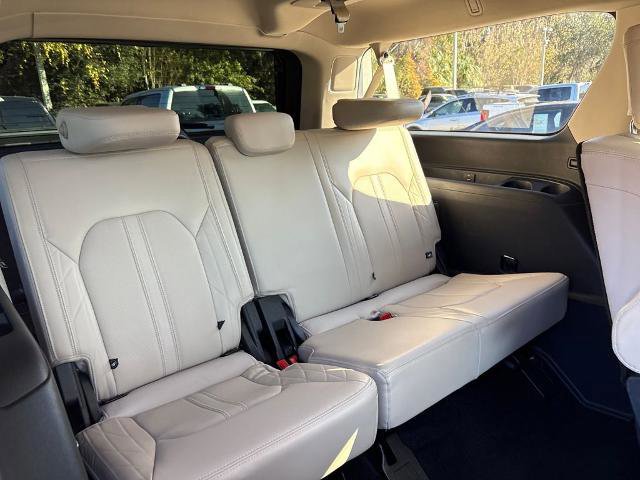 Certified 2023 Ford Expedition Max Platinum image 32