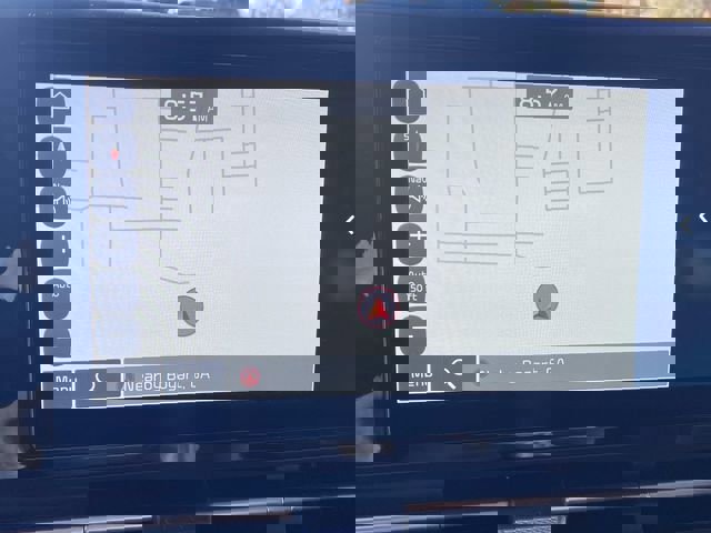 Used 2024 Kia Carnival EX image 25