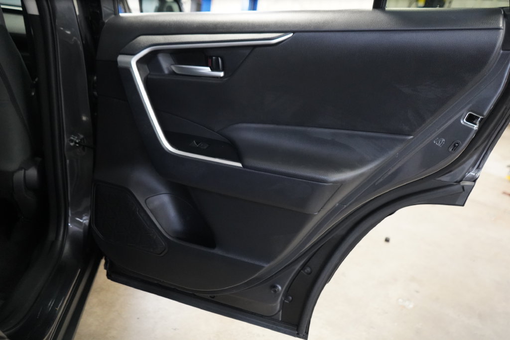Used 2025 Toyota RAV4 XLE AWD/4WD image 23