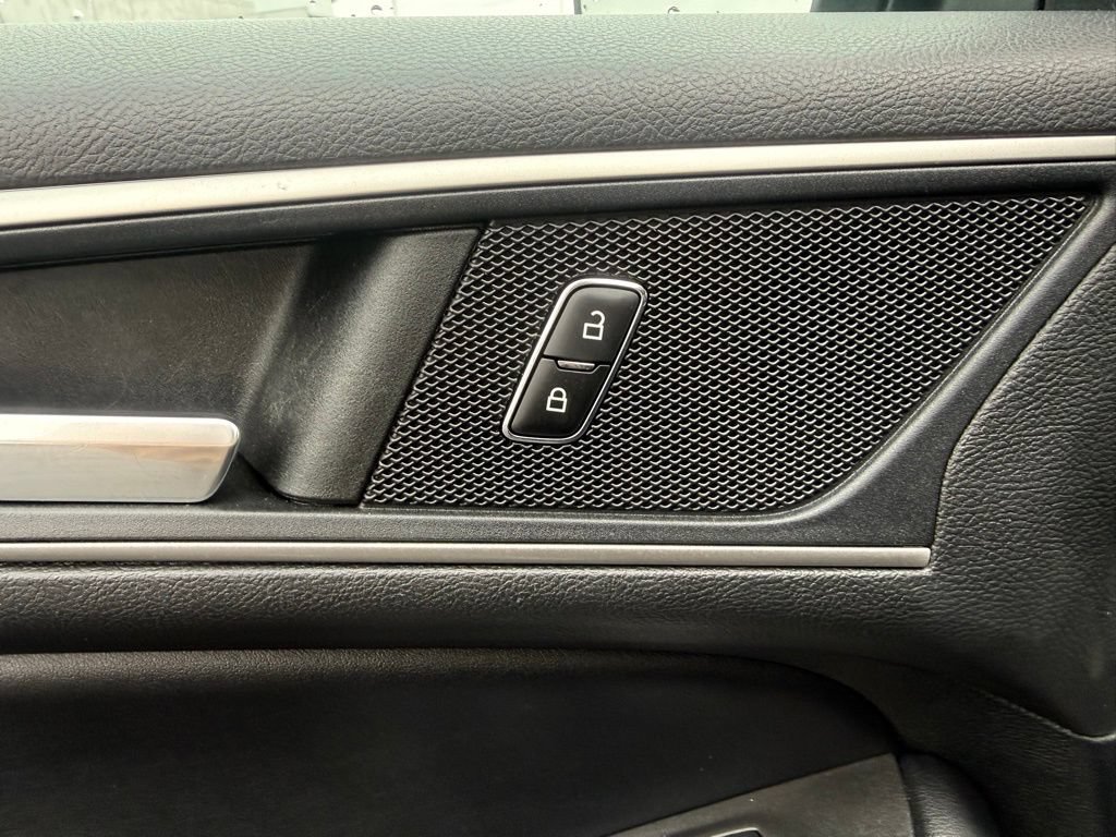 Certified 2022 Ford Edge SEL AWD/4WD image 18