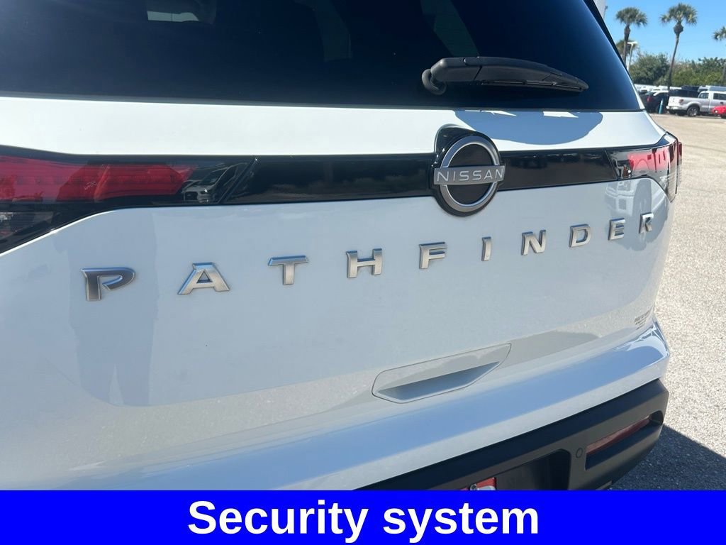 Used 2025 Nissan Pathfinder SV image 20