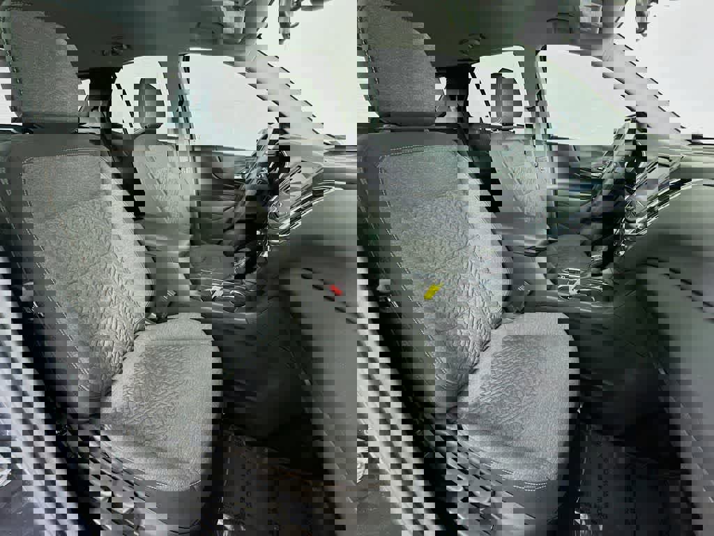 Used 2023 Chevrolet Equinox LT image 18