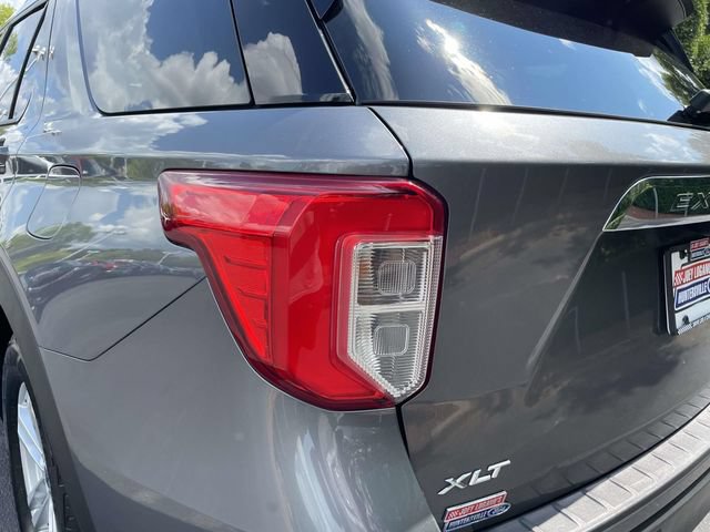 Certified 2021 Ford Explorer XLT RWD image 35