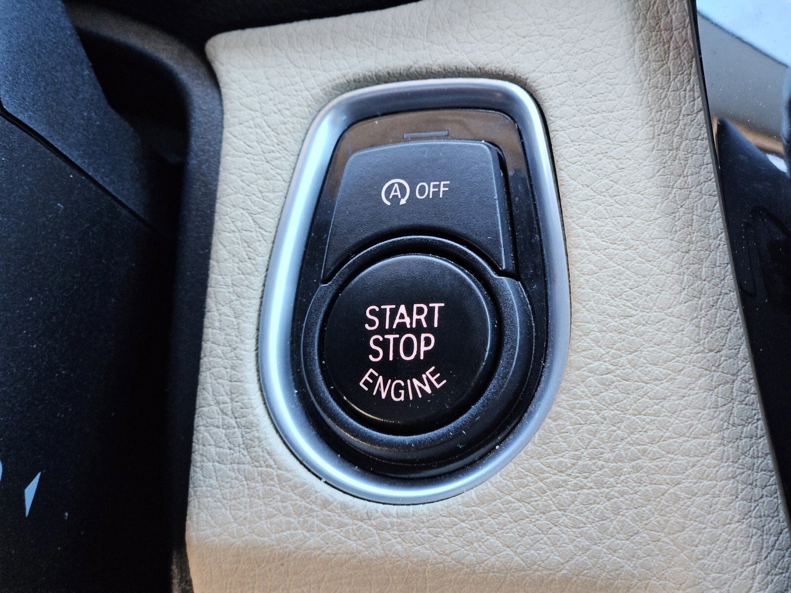 Used 2018 BMW 320i Sedan image 24