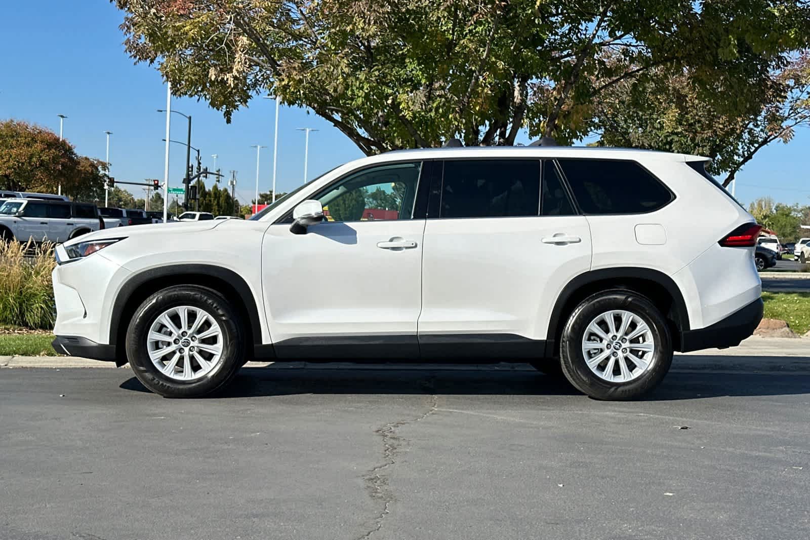 Used 2024 Toyota Grand Highlander AWD Hybrid image 5