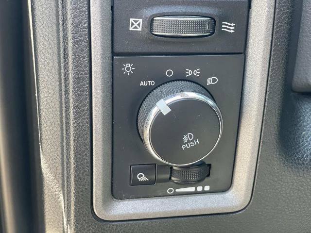 Used 2018 RAM 1500 Express RWD image 19
