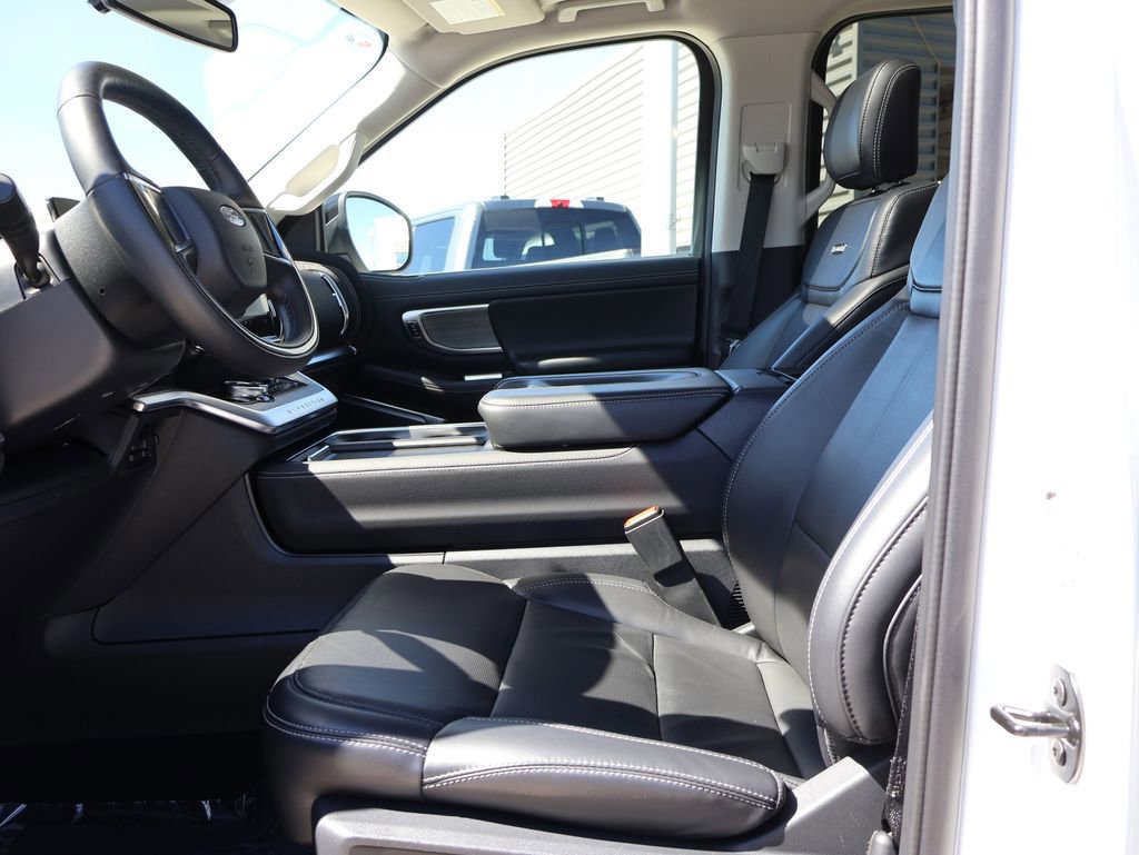 Certified 2025 Ford Expedition Max Platinum image 25