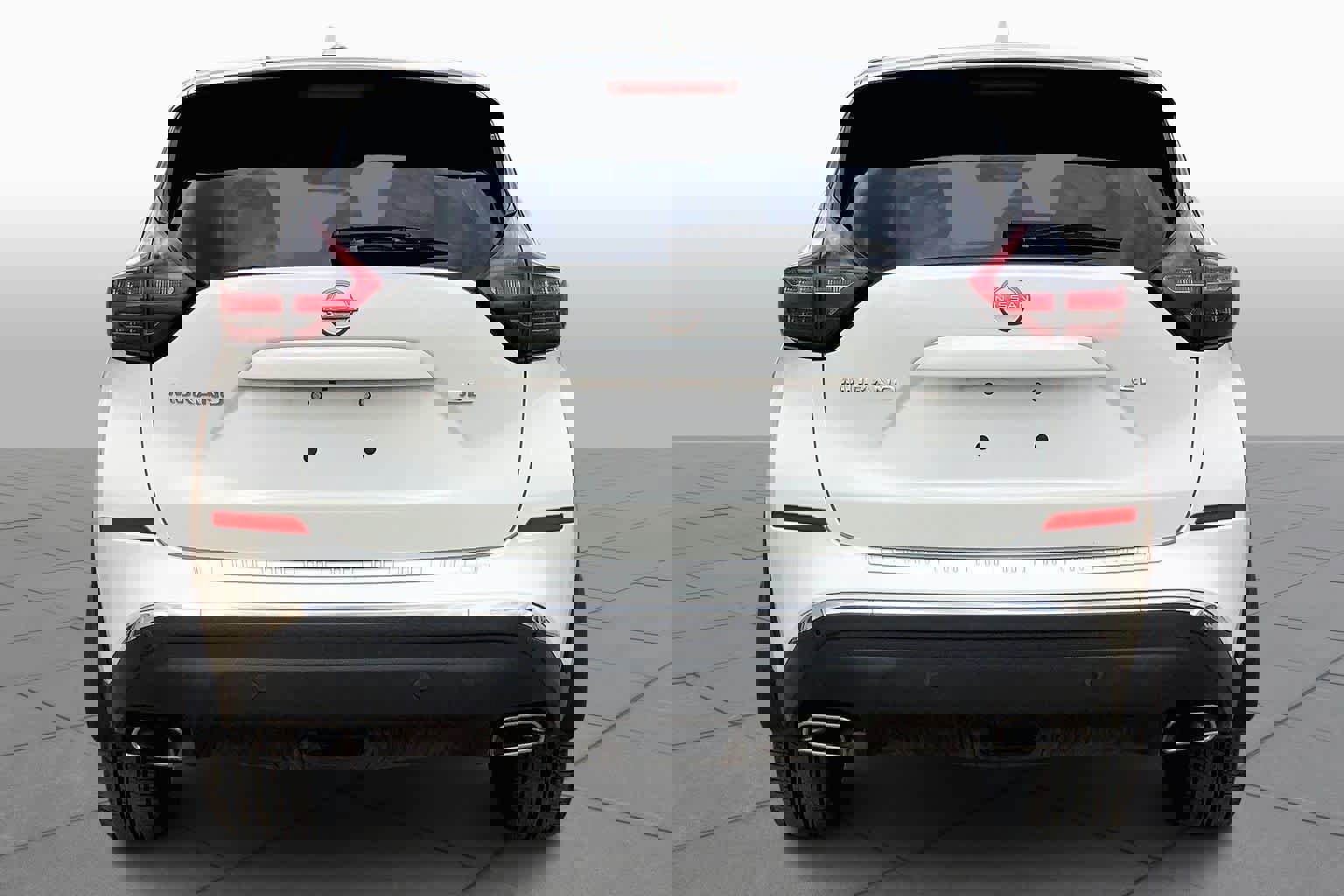 Used 2023 Nissan Murano SL w/ SL Moonroof Package image 2