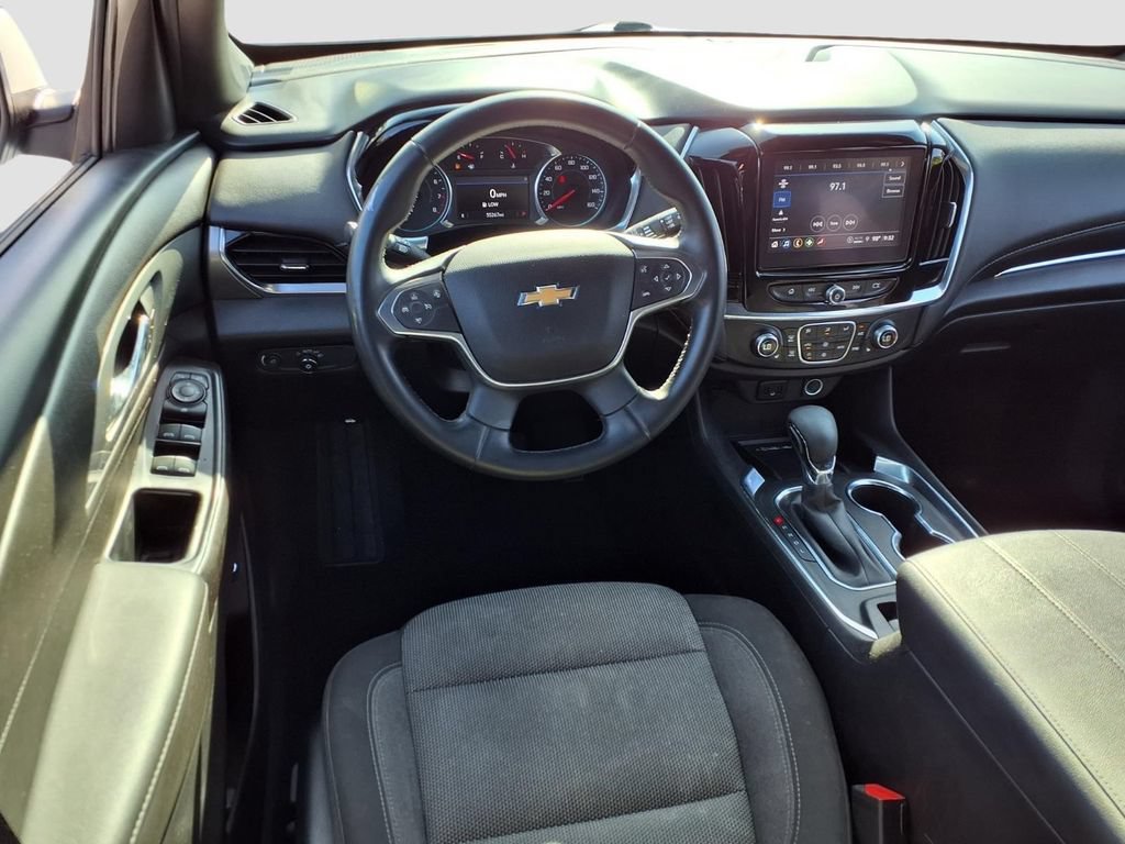 Used 2023 Chevrolet Traverse LT AWD/4WD image 9