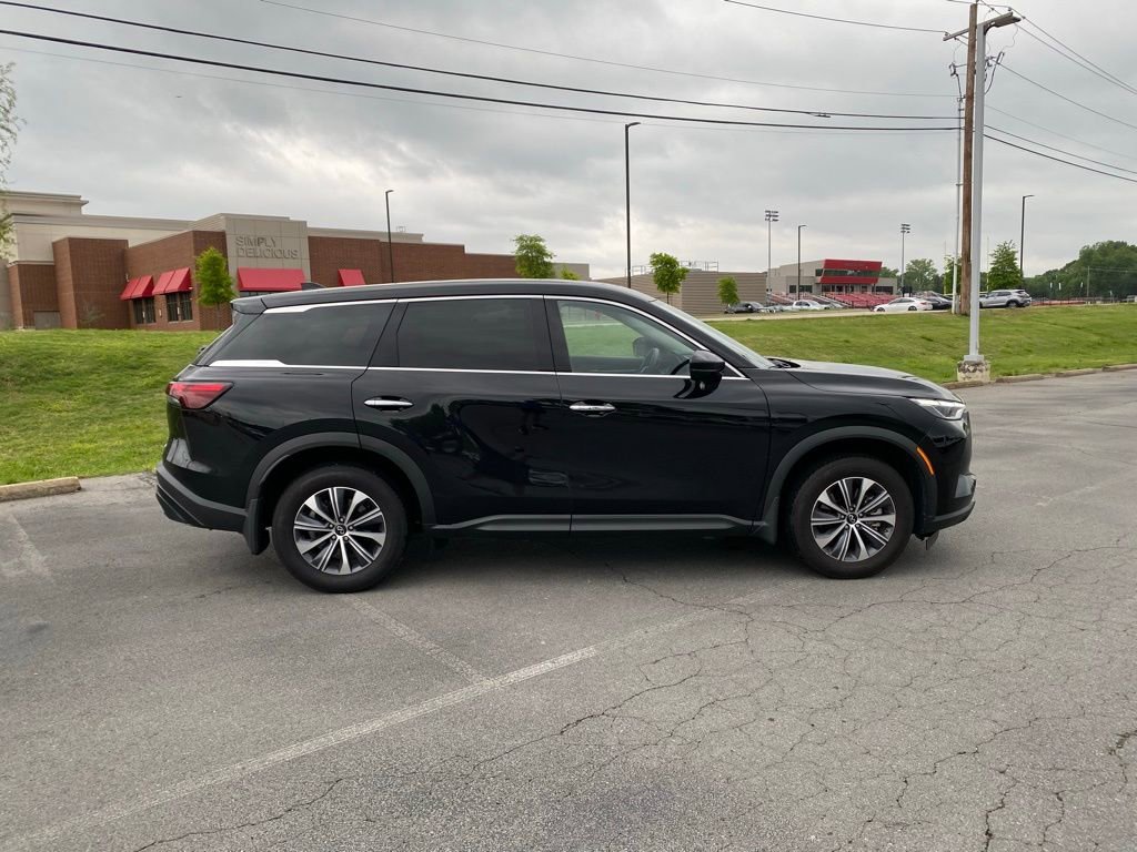 Used 2025 INFINITI QX60 Pure FWD image 8