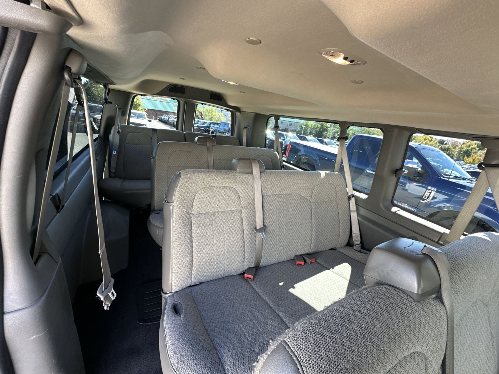 Used 2025 Chevrolet Express 3500 LT w/ LT Preferred Equipment Group RWD image 25