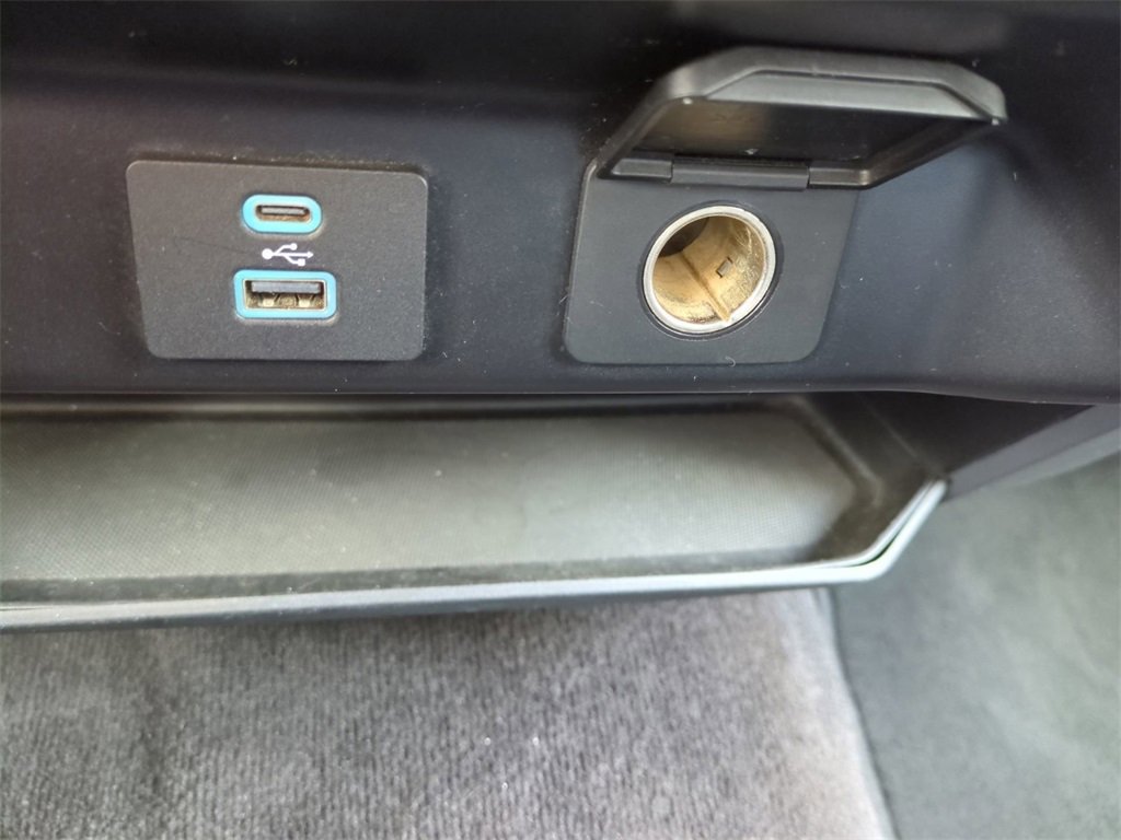 Certified 2021 Ford F150 Lariat image 21