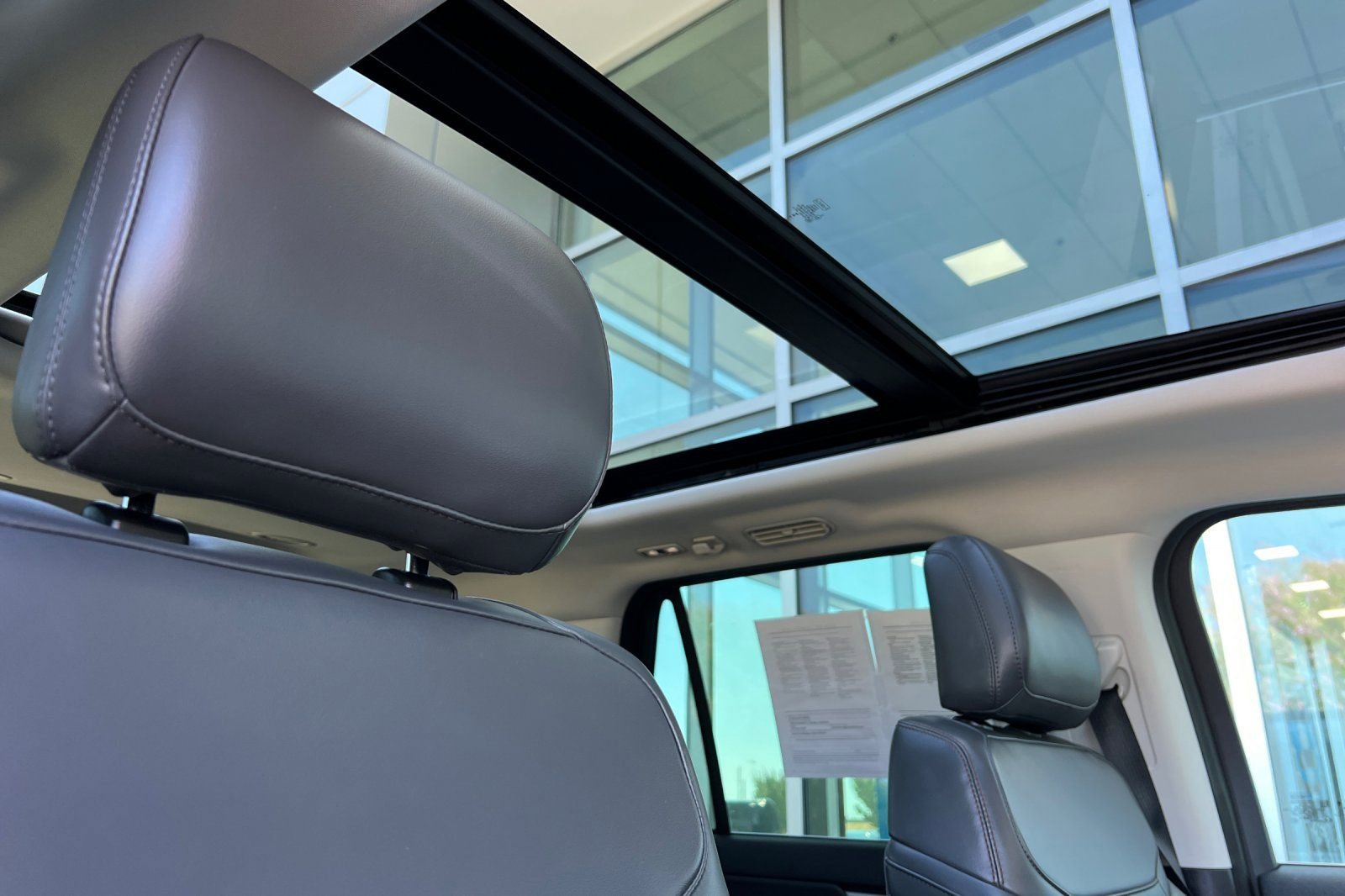 Certified 2025 Ford Expedition Active AWD/4WD image 18