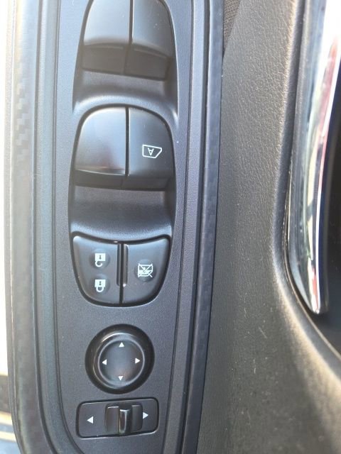 Used 2021 Nissan Versa SV image 19