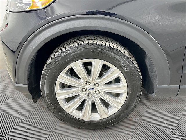 Certified 2023 Ford Explorer Limited w/ Limited Technology Package image 7