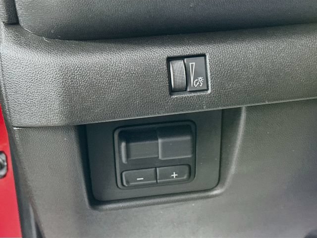 Used 2024 Chevrolet Colorado Trail Boss w/ LPO, Dark Essentials Package AWD/4WD image 15