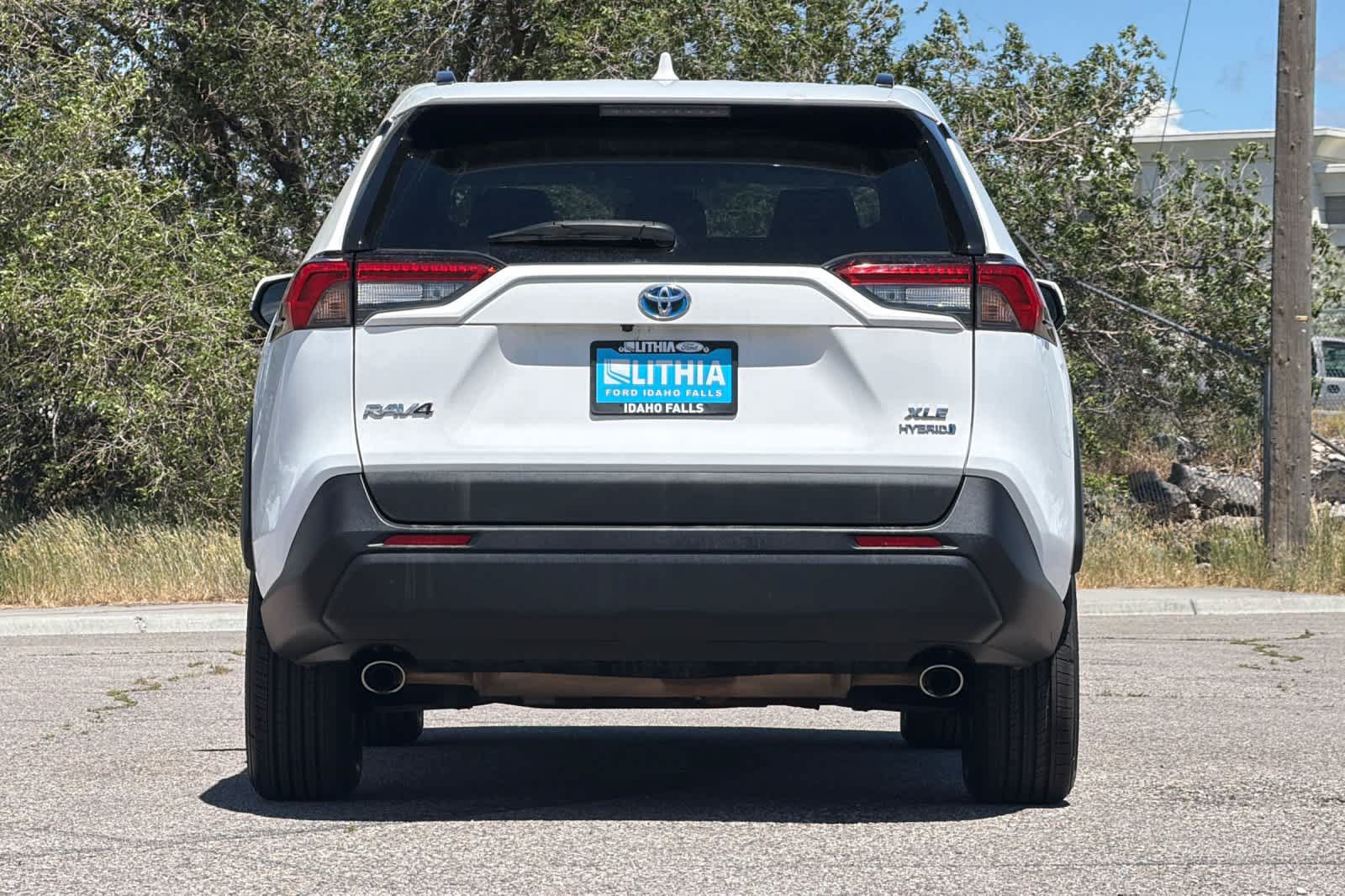 Used 2024 Toyota RAV4 XLE AWD/4WD image 7