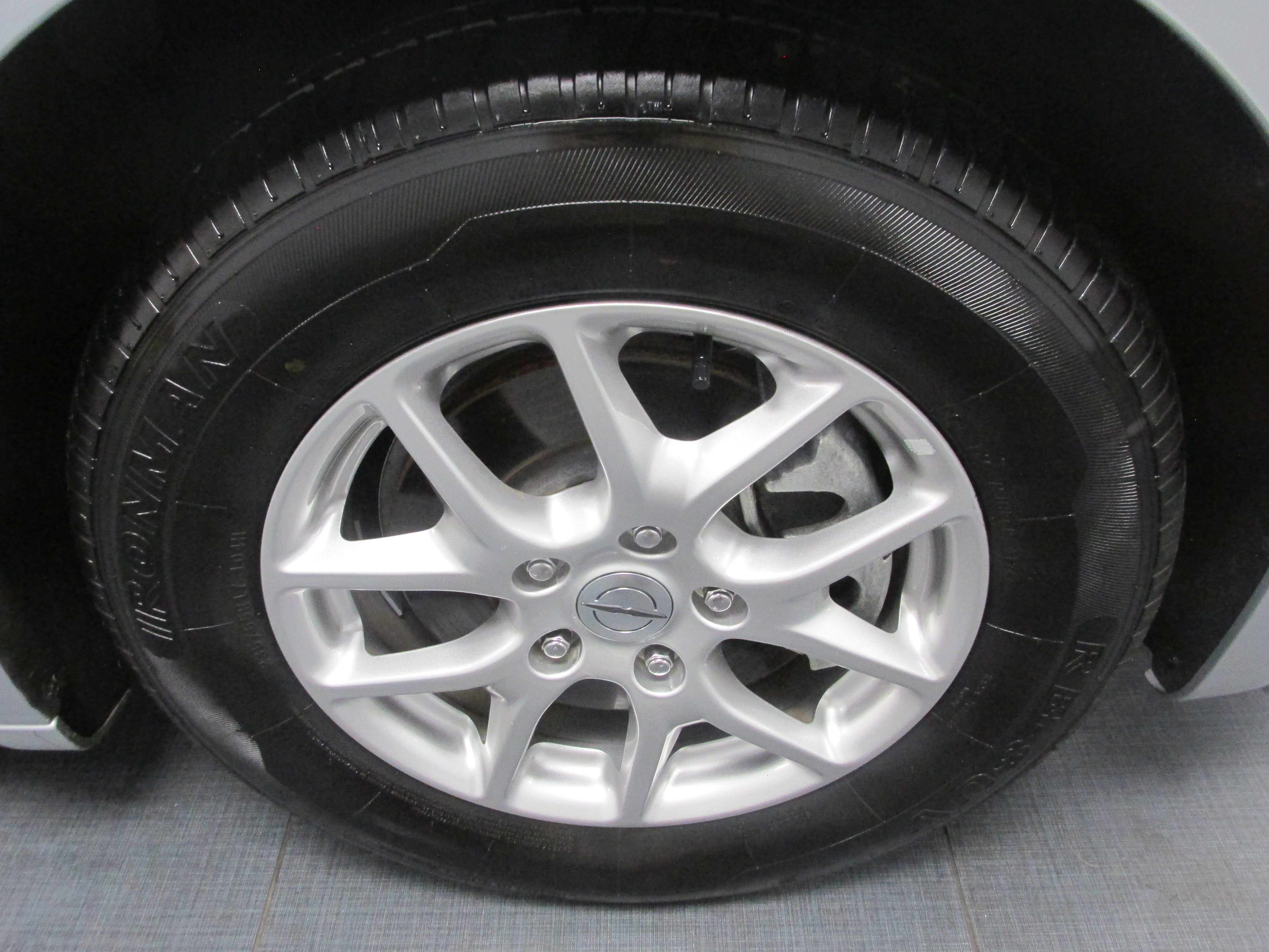 Used 2023 Chrysler Pacifica Touring-L FWD image 15