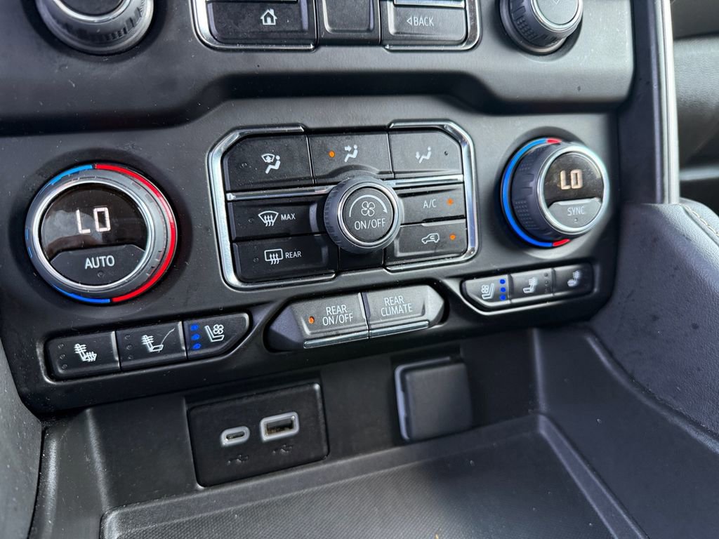 Used 2024 Chevrolet Tahoe Premier image 17