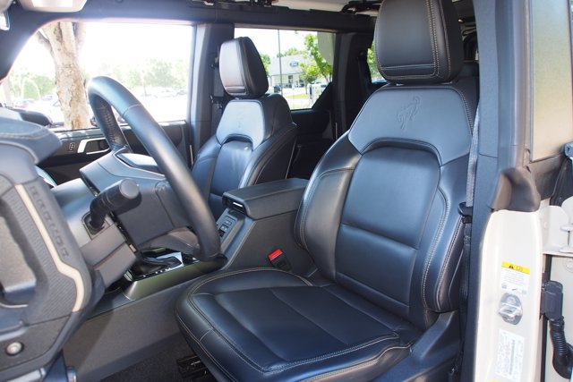 Certified 2025 Ford Bronco Badlands AWD/4WD image 16