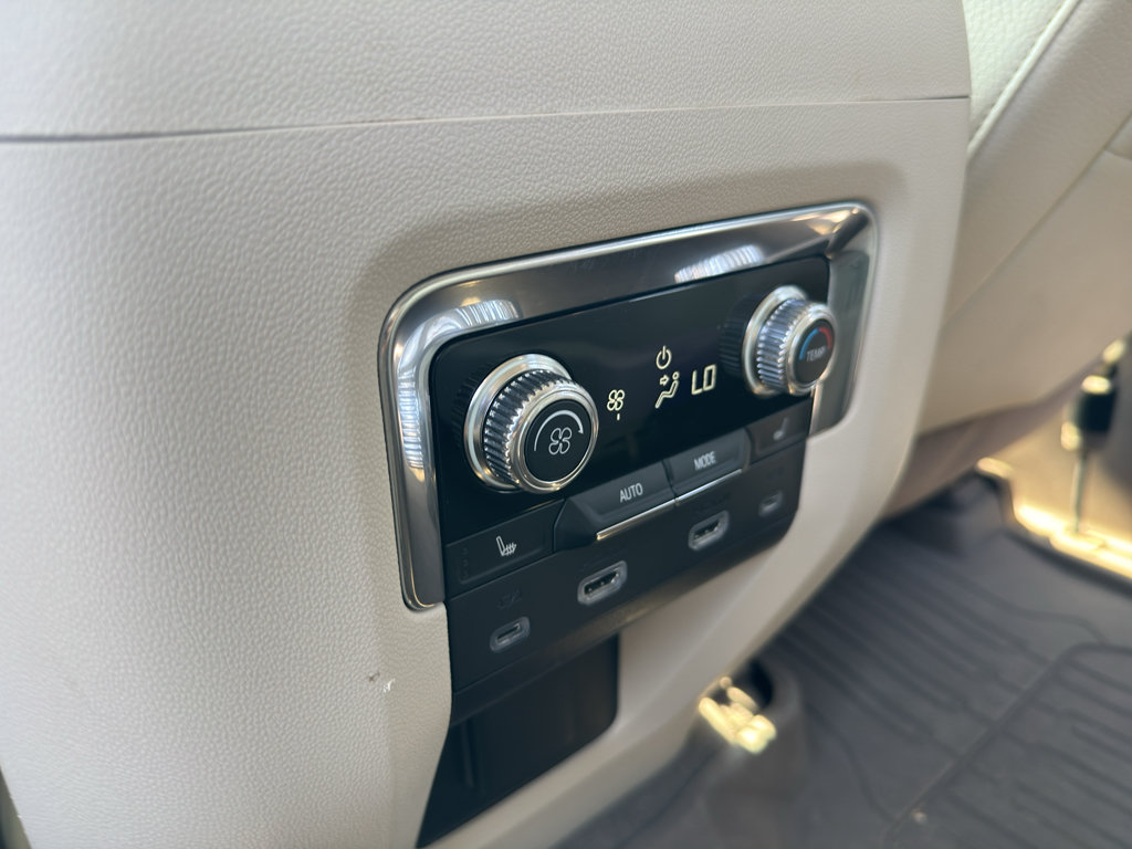 Used 2023 GMC Yukon Denali RWD image 10