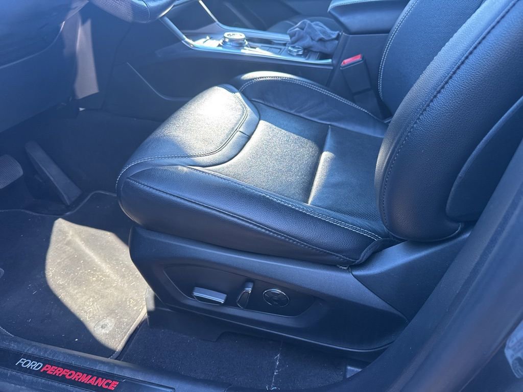 Certified 2020 Ford Explorer ST w/ ST Street Pack image 9