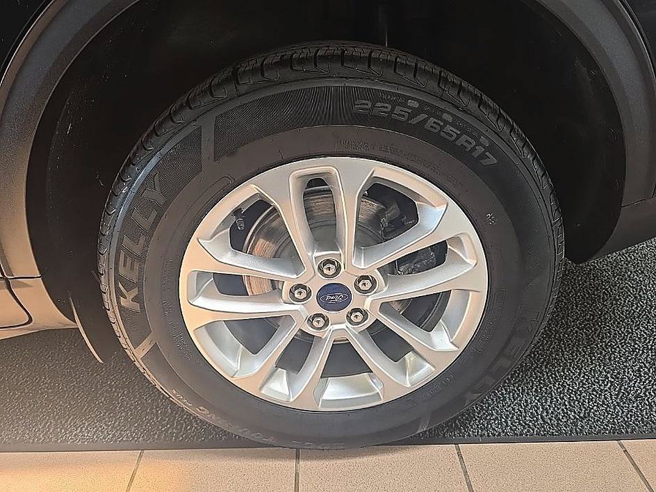 Certified 2022 Ford Escape SE AWD/4WD image 40