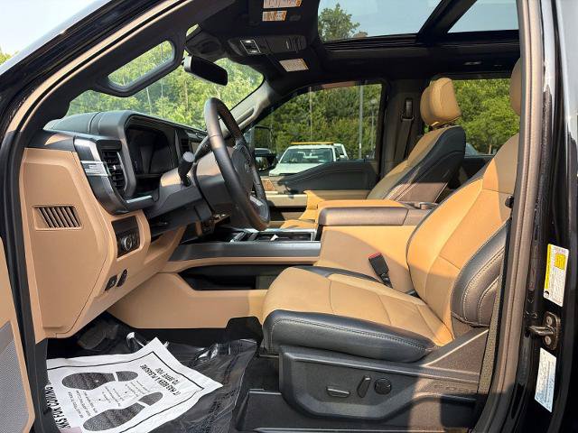 Certified 2025 Ford F250 Lariat w/ Lariat Ultimate Package AWD/4WD image 9