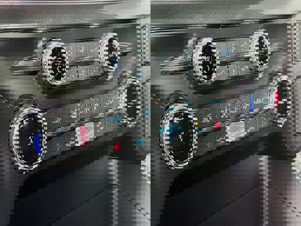 Certified 2022 Ford F150 XLT w/ Equipment Group 302A High image 18