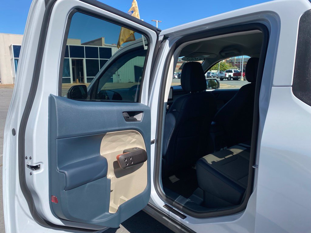 Certified 2025 Ford Maverick Lariat AWD/4WD image 29
