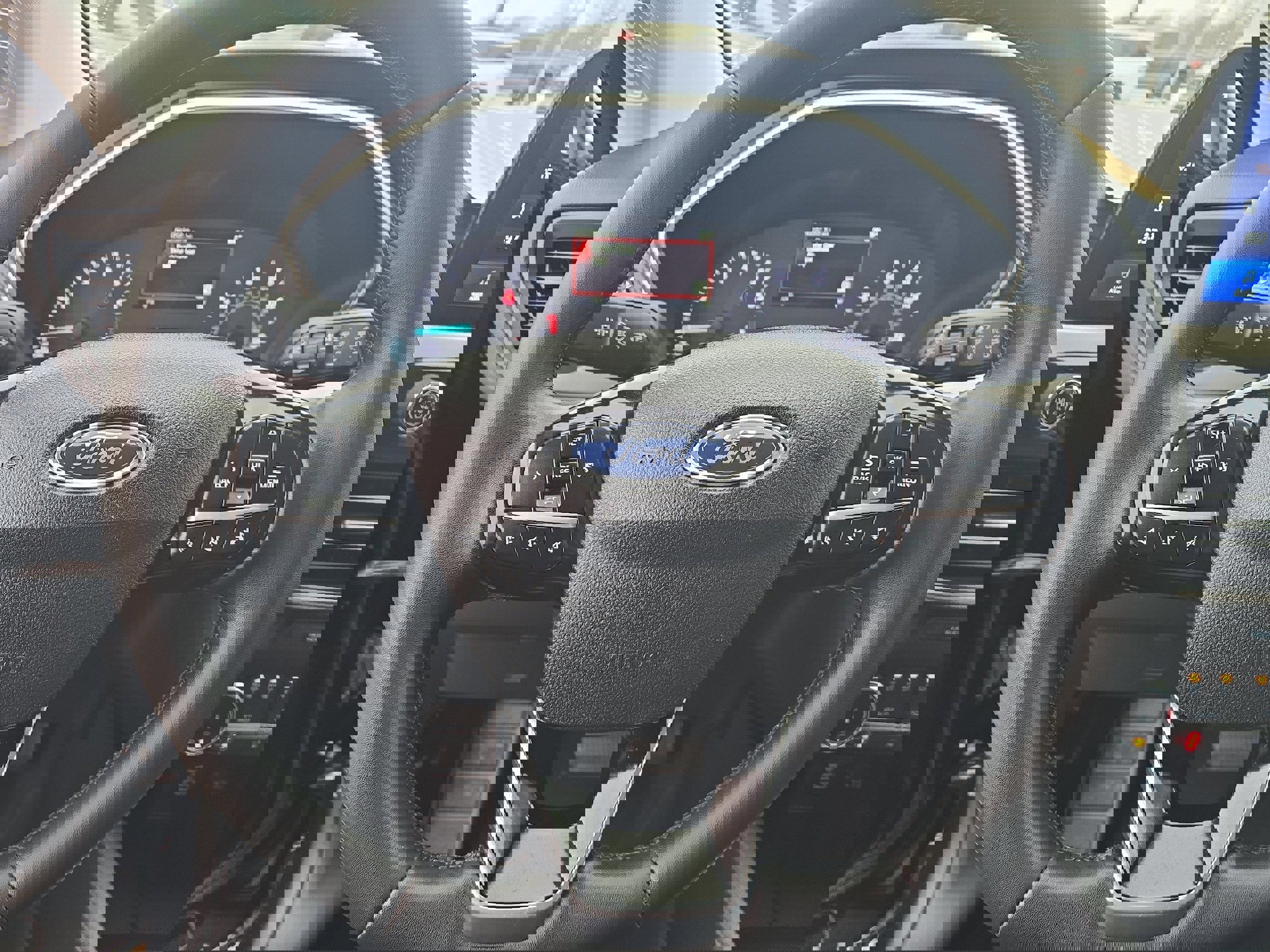 Certified 2022 Ford Escape SE w/ SE Sport Appearance Package image 26