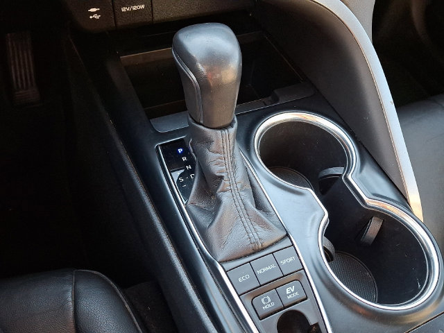 Used 2019 Toyota Camry XLE FWD image 16
