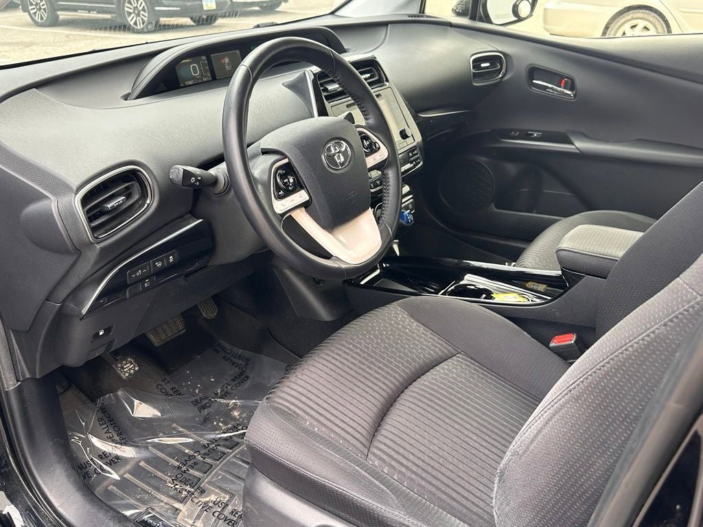 Used 2018 Toyota Prius Three FWD image 11