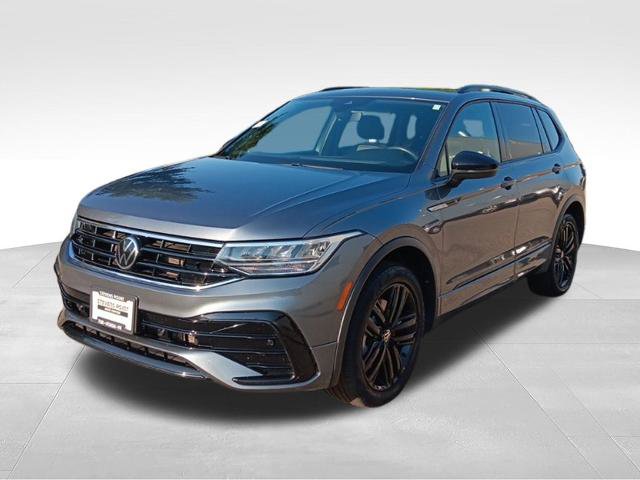 Used 2022 Volkswagen Tiguan SE R-Line AWD/4WD image 7