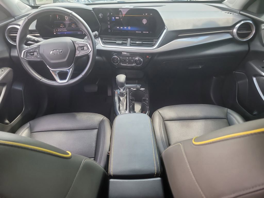 Used 2024 Chevrolet Trax ACTIV image 12