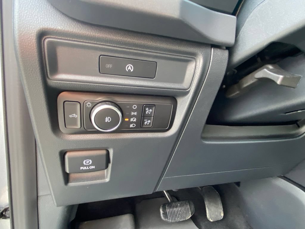 Certified 2025 Ford F150 XLT w/ Equipment Group 301A Standard AWD/4WD image 12