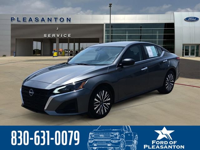 Used 2025 Nissan Altima 2.5 SV